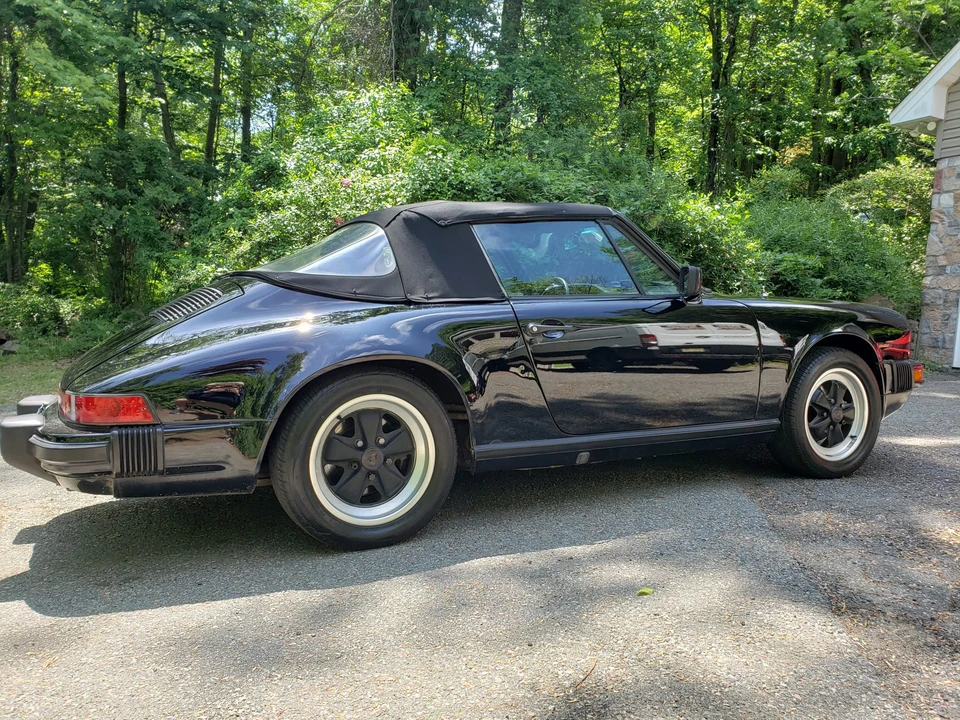1984 Porsche 911 Carrera 3.2 - Image 29 of 31
