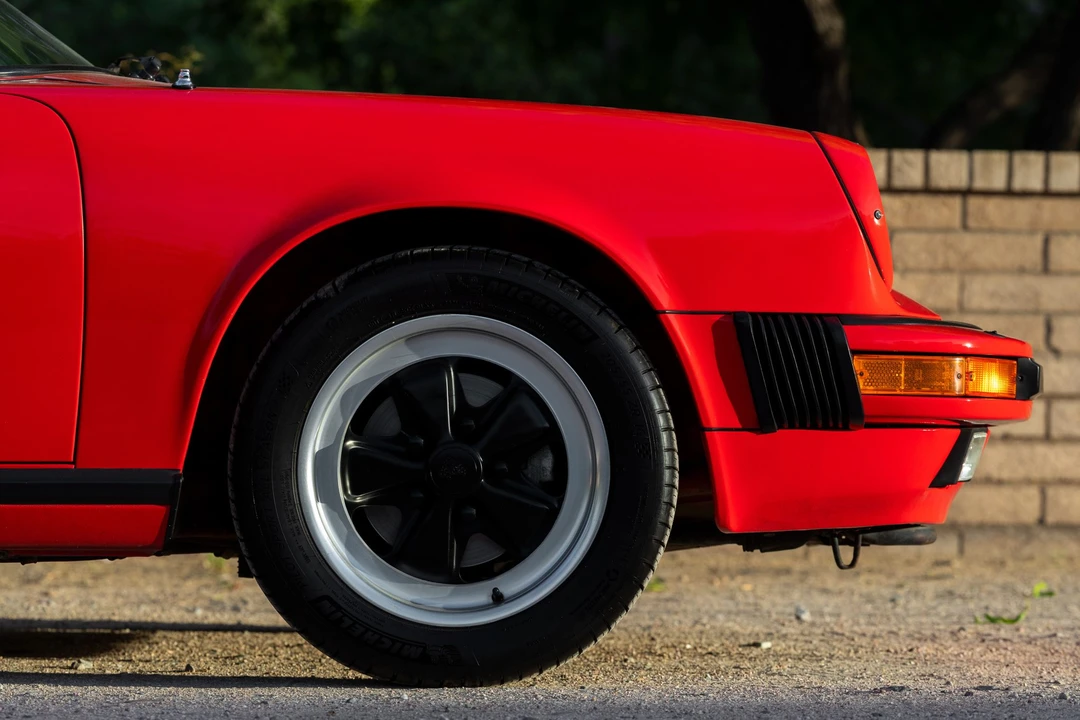 1984 Porsche 911 Carrera 3.2 - Image 29 of 31