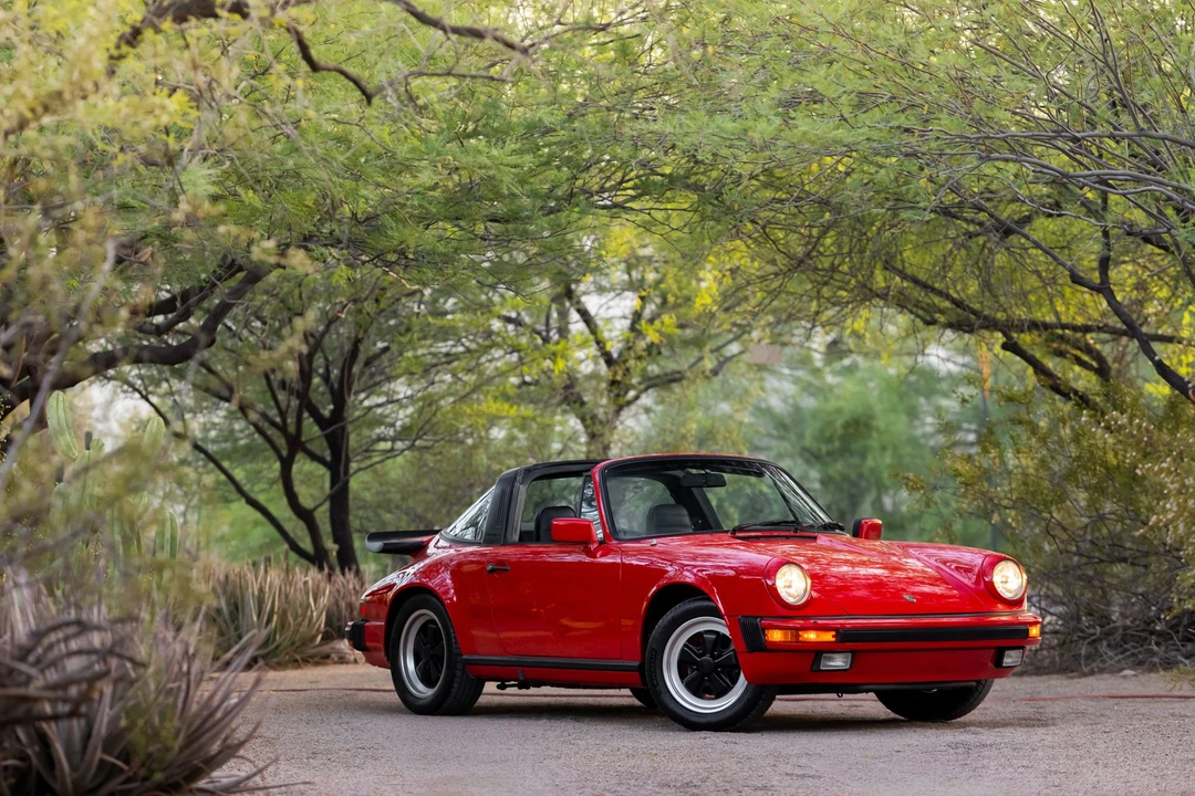 1984 Porsche 911 Carrera 3.2 - Image 10 of 31