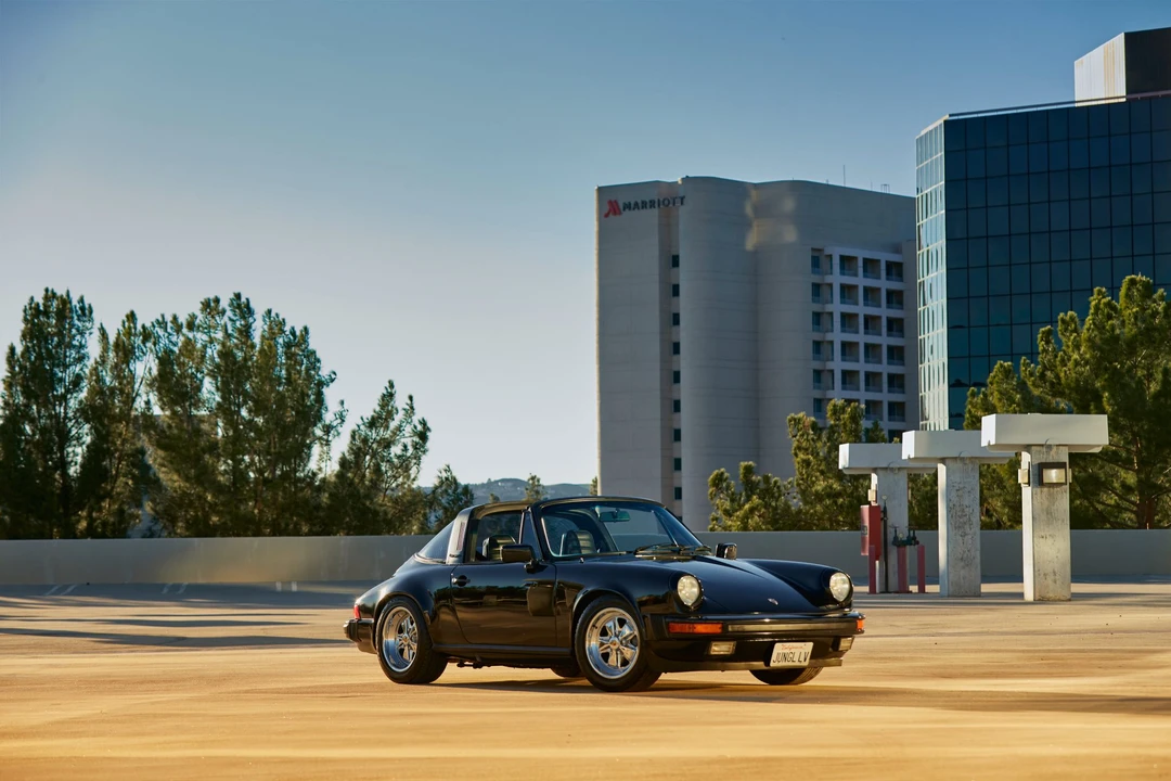 1984 Porsche 911 Carrera 3.2 - Image 13 of 31