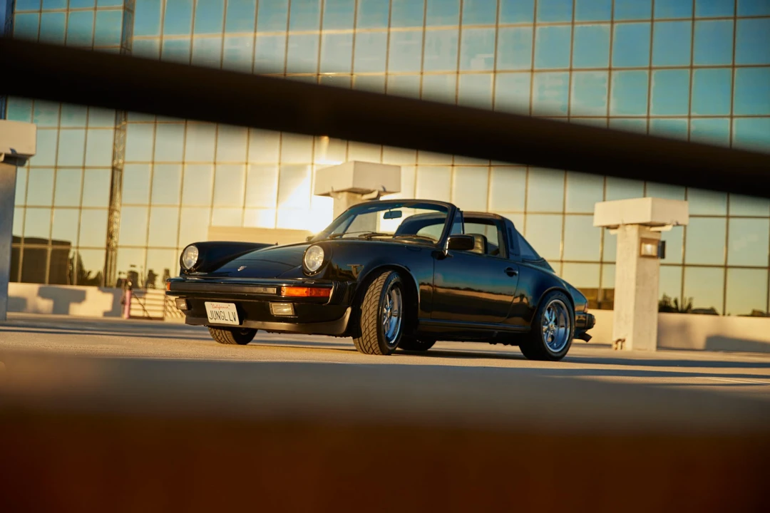 1984 Porsche 911 Carrera 3.2 - Image 2 of 31