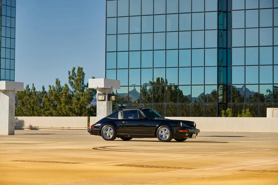1984 Porsche 911 Carrera 3.2 - Image 16 of 31
