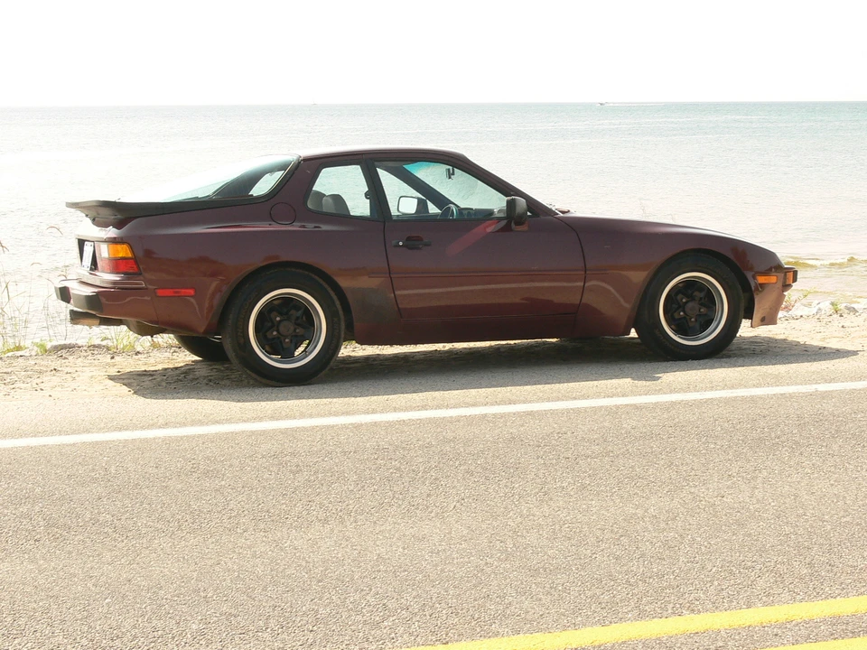 1984 Porsche 944 - Image 13 of 31