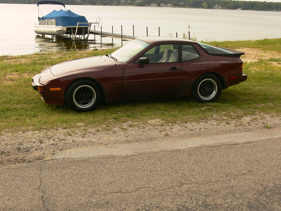 1984 Porsche 944 - Image 17 of 31