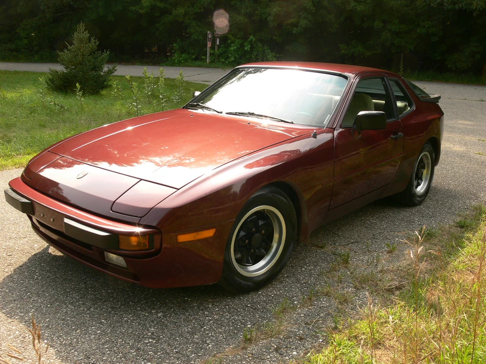 1984 Porsche 944 - Image 19 of 31