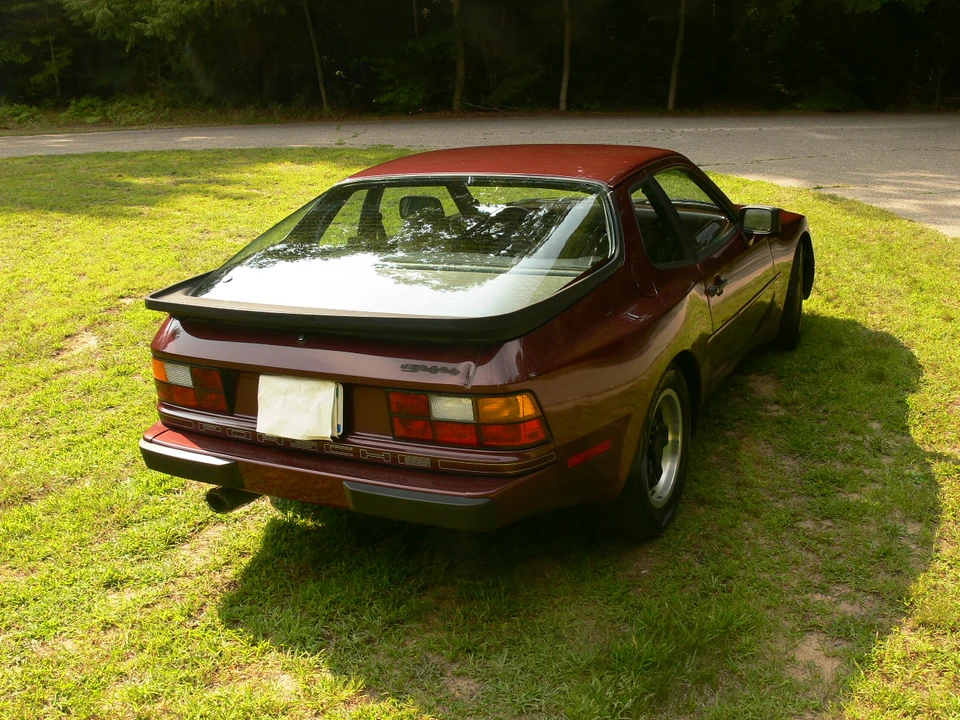1984 Porsche 944 - Image 24 of 31