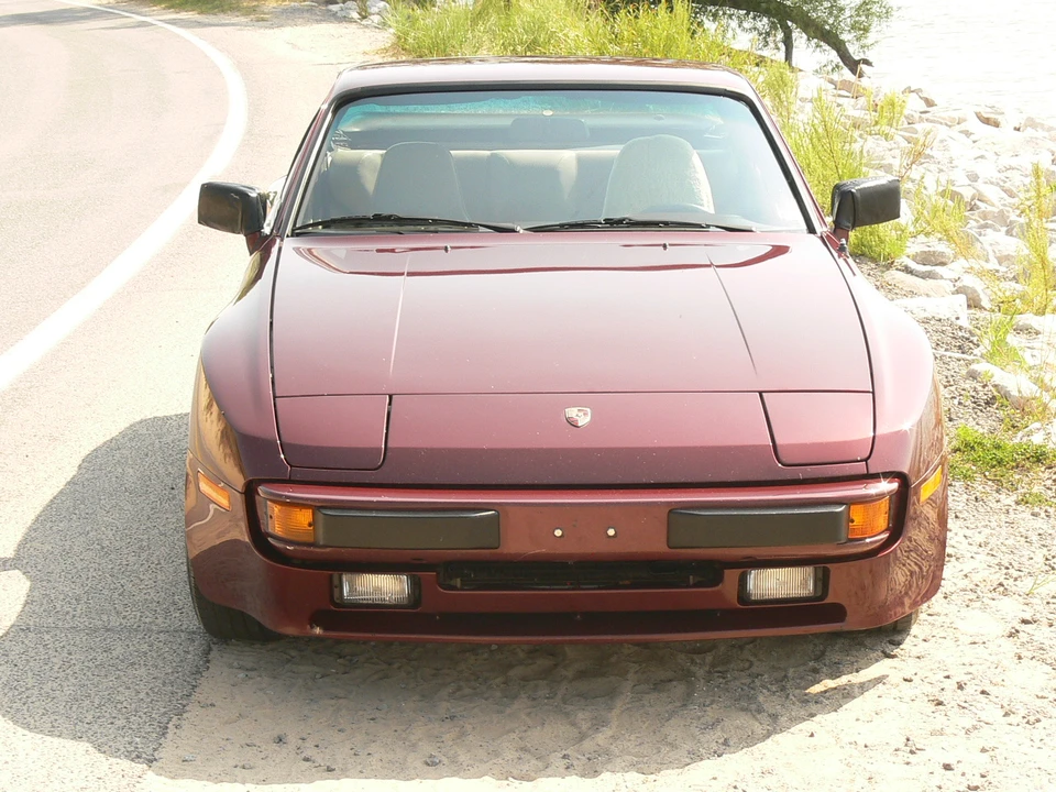1984 Porsche 944 - Image 3 of 31
