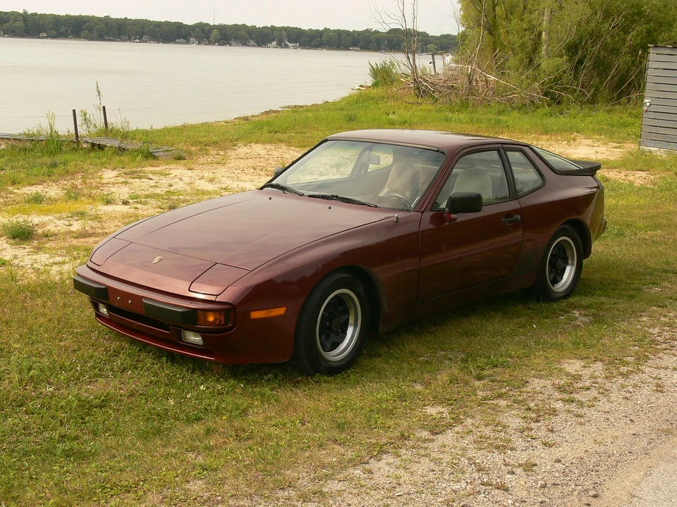 1984 Porsche 944 - Image 5 of 31