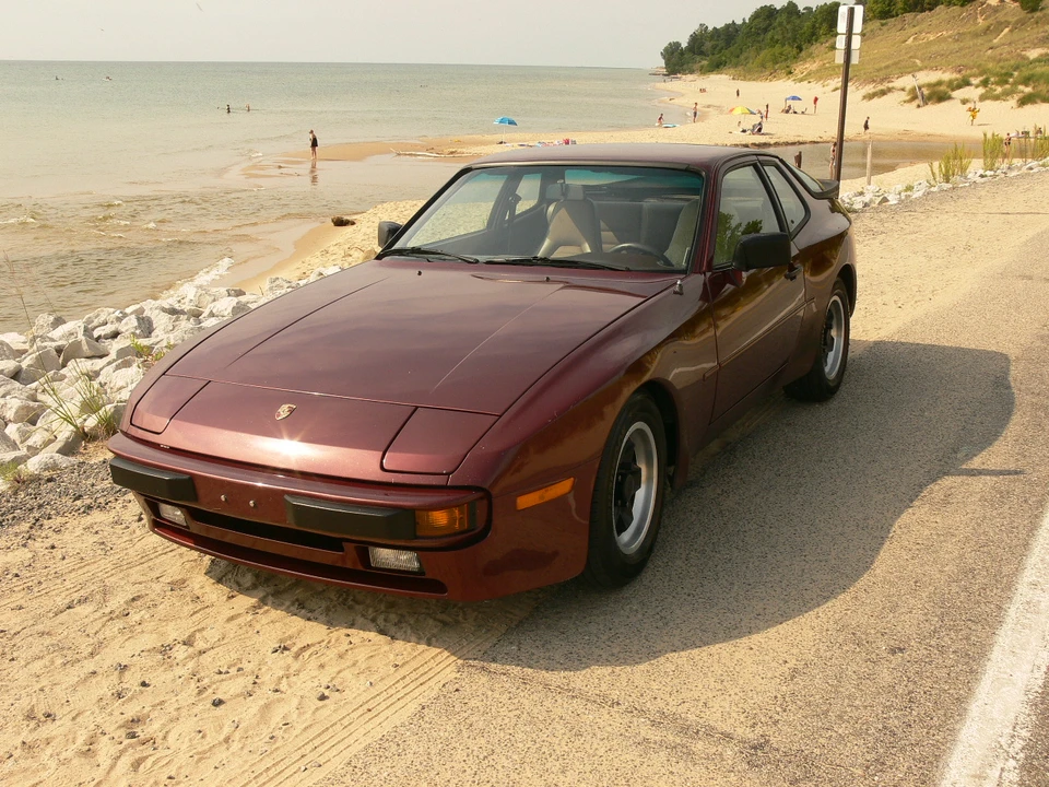 1984 Porsche 944 - Image 6 of 31