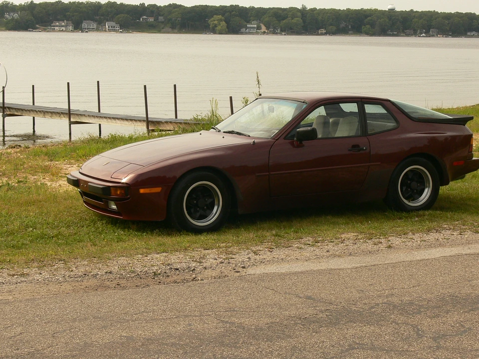 1984 Porsche 944 - Image 8 of 31