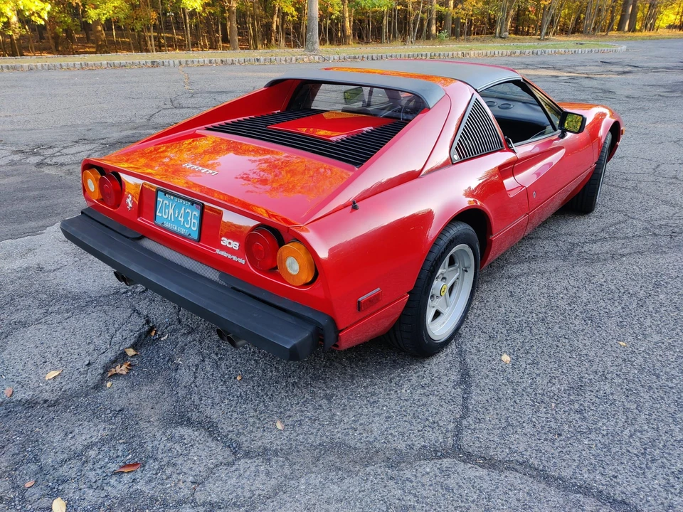 1985 Ferrari 308 GTS QV - Image 18 of 31