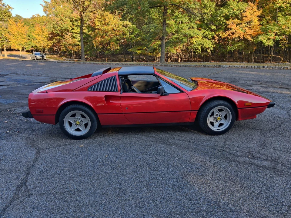 1985 Ferrari 308 GTS QV - Image 16 of 31