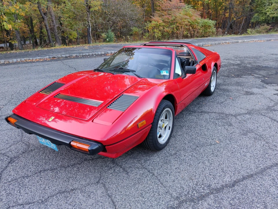 1985 Ferrari 308 GTS QV - Image 3 of 31