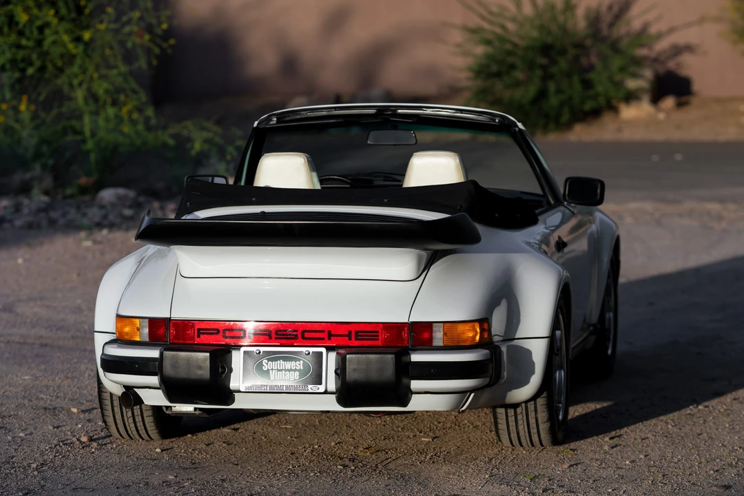 1985 Porsche 911 Carrera 3.2 - Image 26 of 31