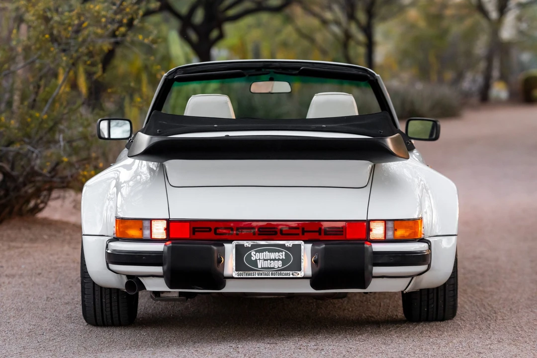 1985 Porsche 911 Carrera 3.2 - Image 9 of 31