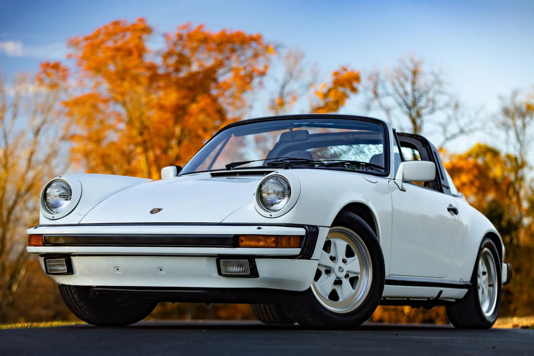 1985 Porsche 911 Carrera 3.2 - Image 2 of 31