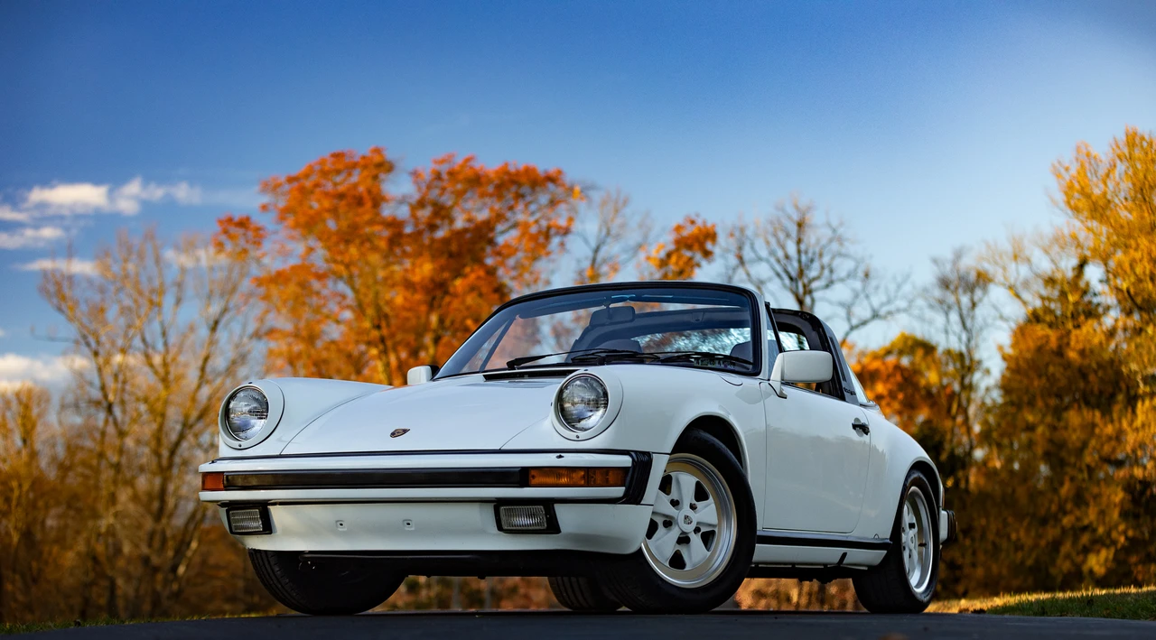 1985 Porsche 911 Carrera 3.2 - Image 28 of 31