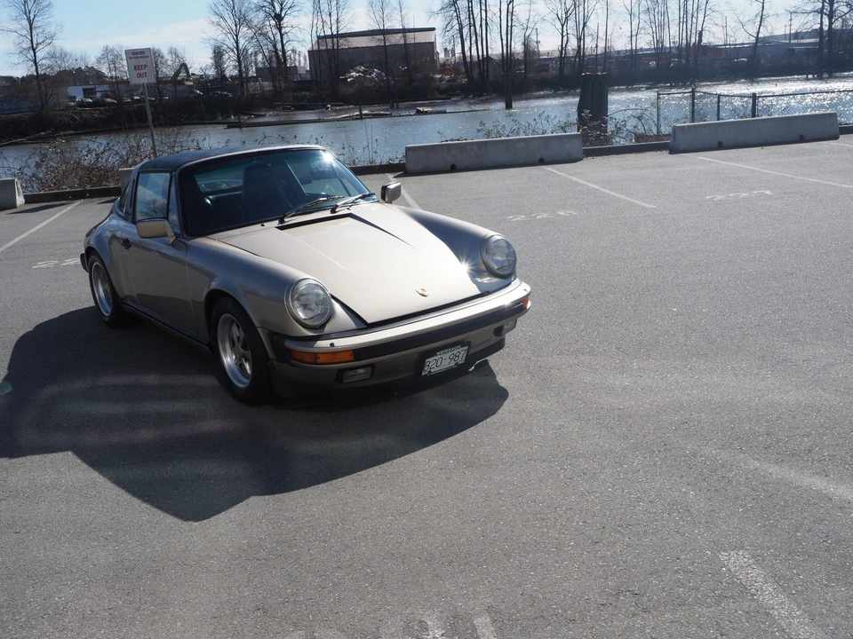1985 Porsche 911 Carrera 3.2 - Image 18 of 31