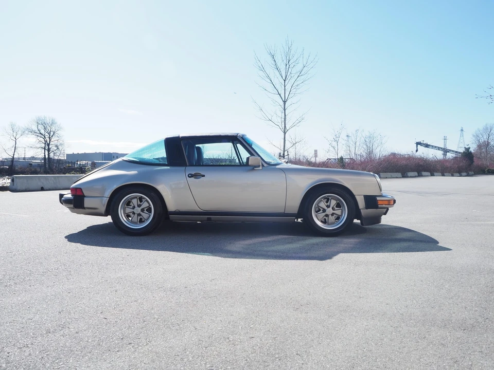 1985 Porsche 911 Carrera 3.2 - Image 22 of 31