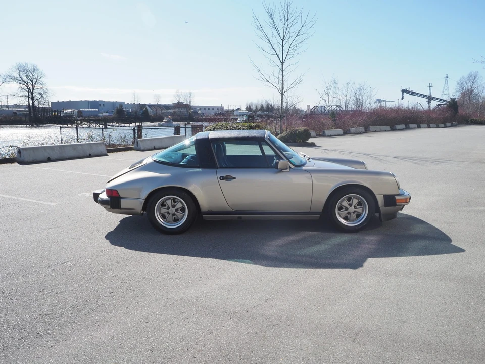1985 Porsche 911 Carrera 3.2 - Image 23 of 31