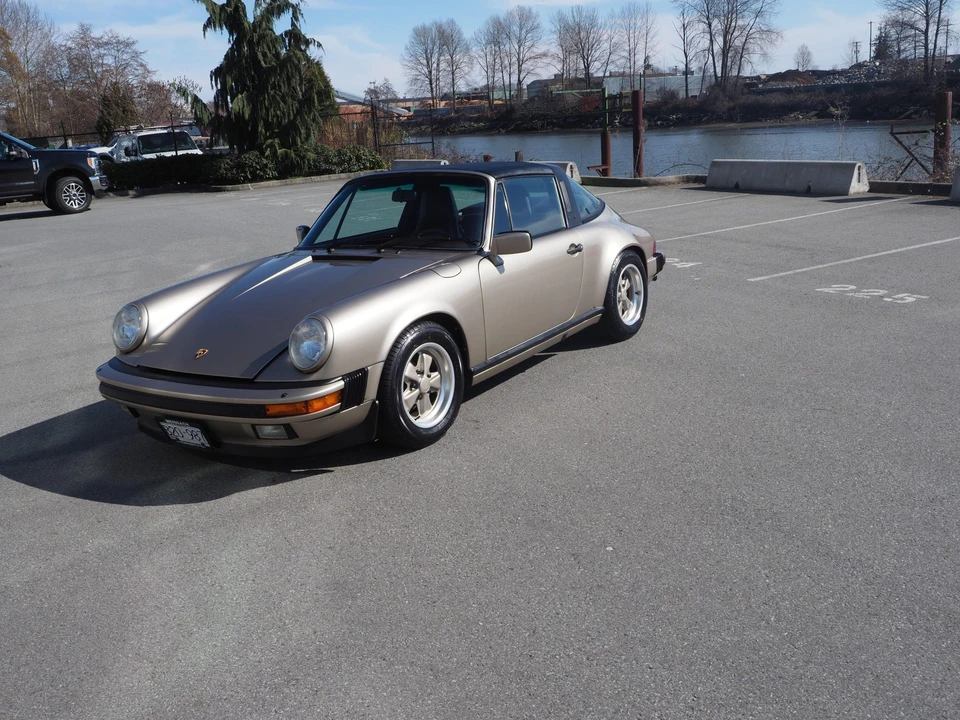 1985 Porsche 911 Carrera 3.2 - Image 8 of 31