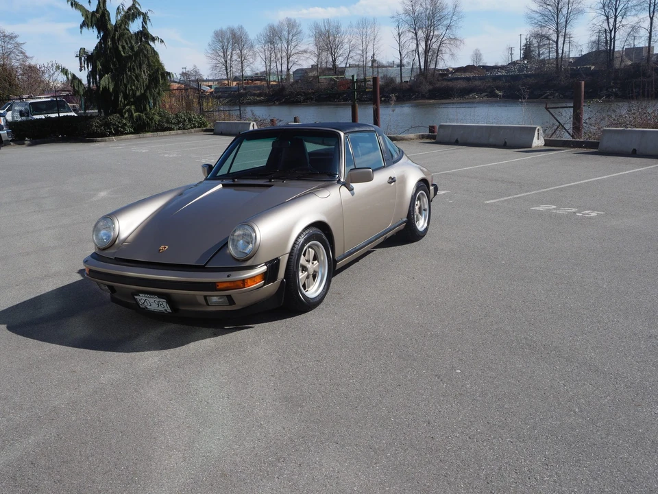 1985 Porsche 911 Carrera 3.2 - Image 9 of 31