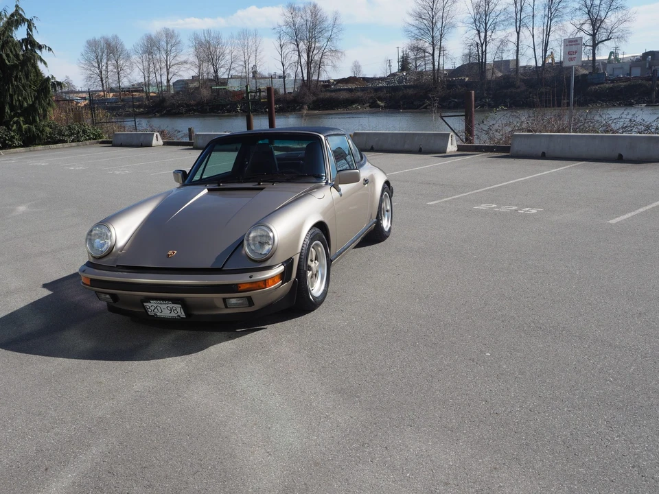1985 Porsche 911 Carrera 3.2 - Image 10 of 31