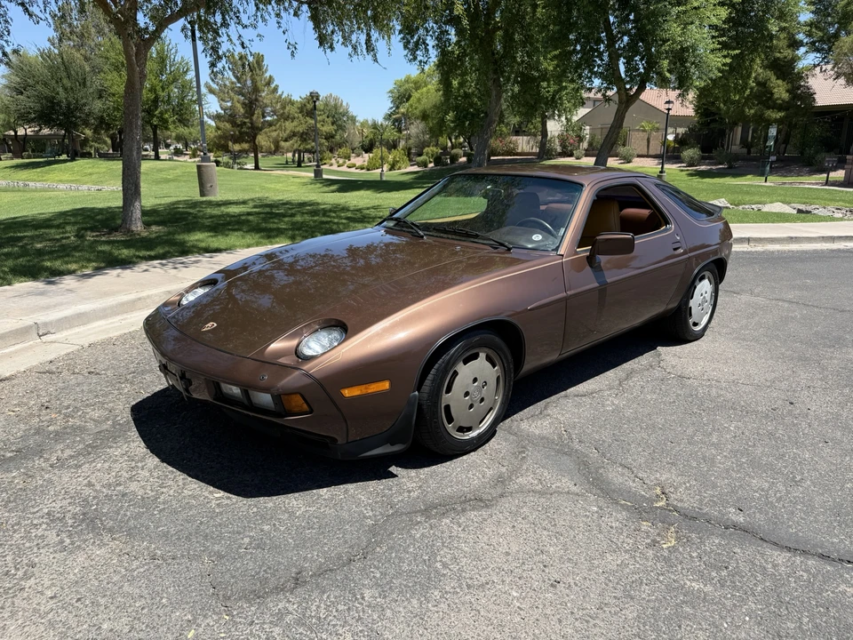 1985 Porsche 928 S - Image 10 of 31