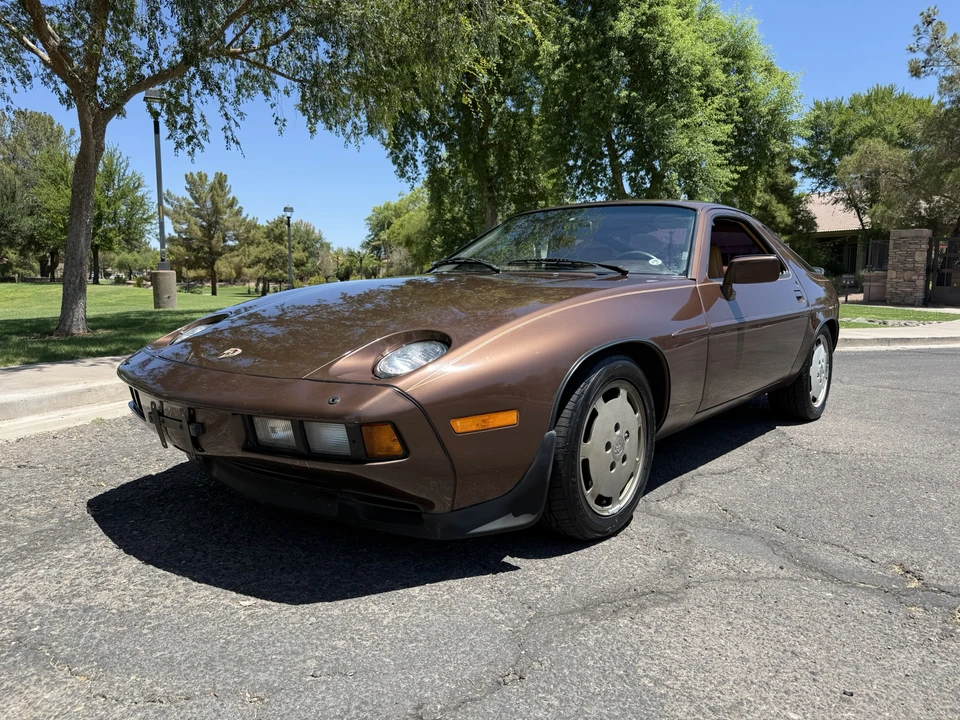 1985 Porsche 928 S - Image 8 of 31