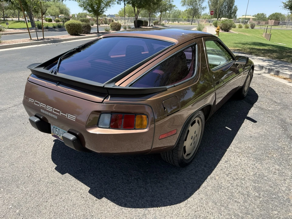 1985 Porsche 928 S - Image 24 of 31