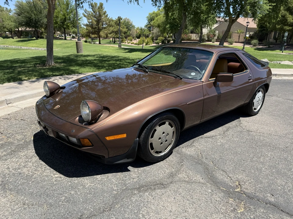 1985 Porsche 928 S - Image 13 of 31