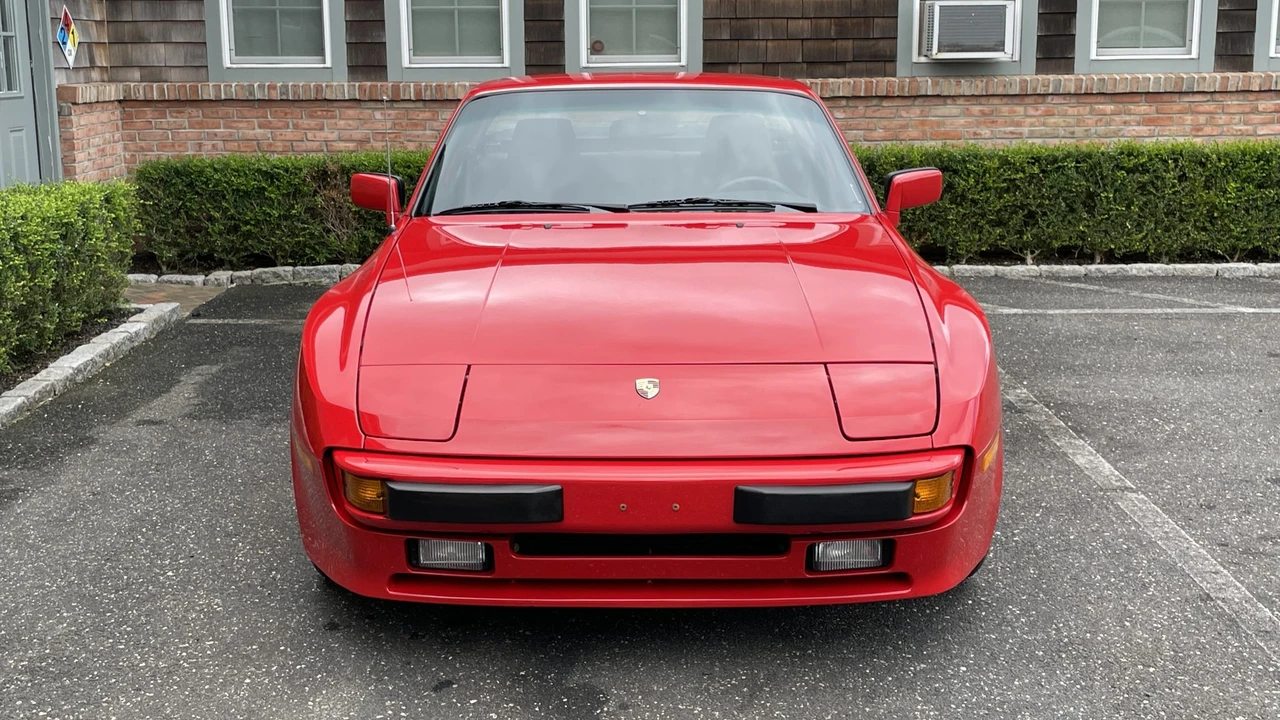 1985 Porsche 944 - Image 3 of 31