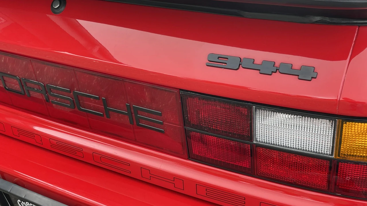 1985 Porsche 944 - Image 29 of 31