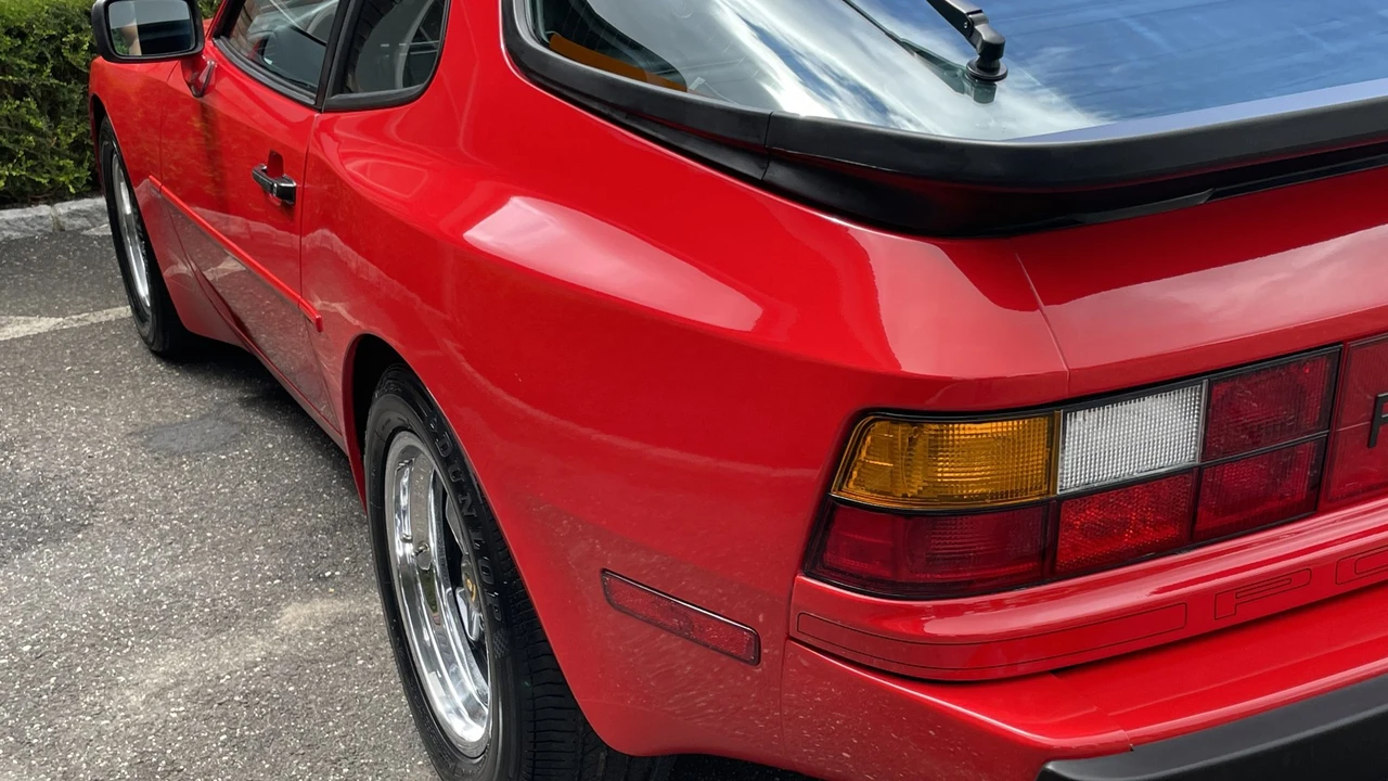 1985 Porsche 944 - Image 22 of 31