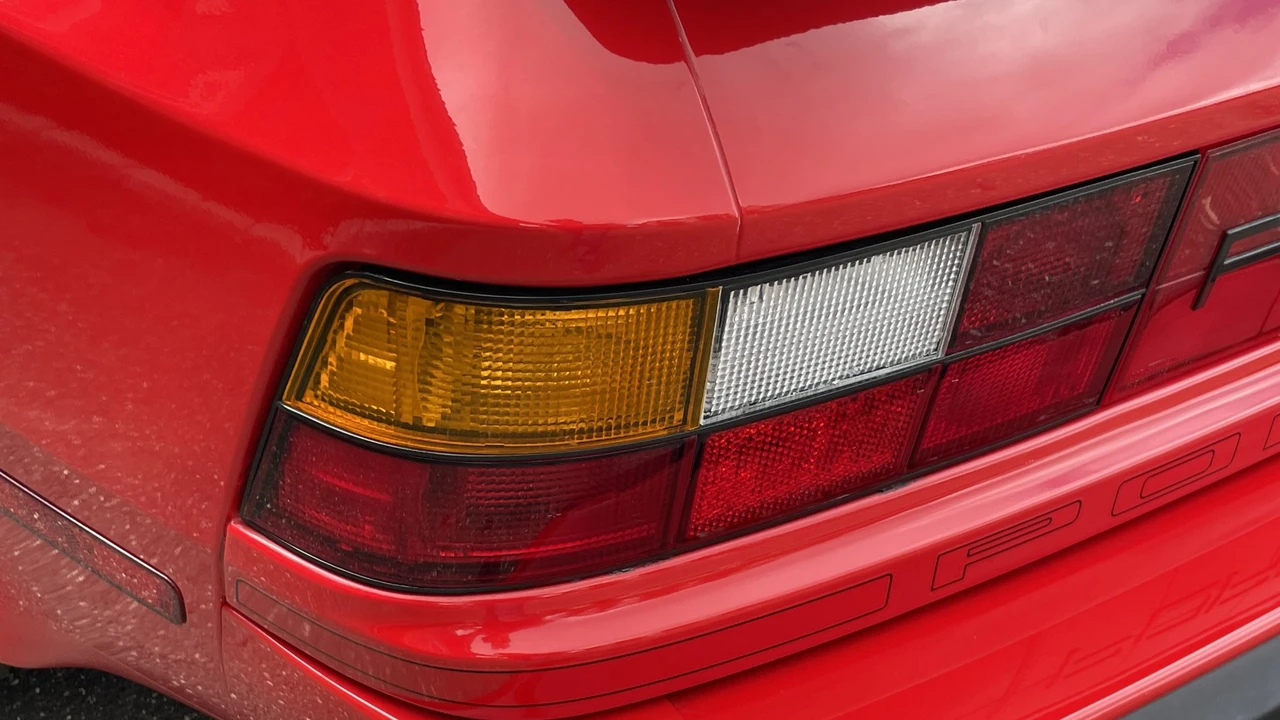 1985 Porsche 944 - Image 24 of 31
