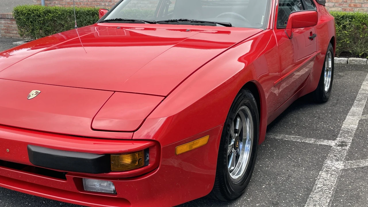 1985 Porsche 944 - Image 19 of 31