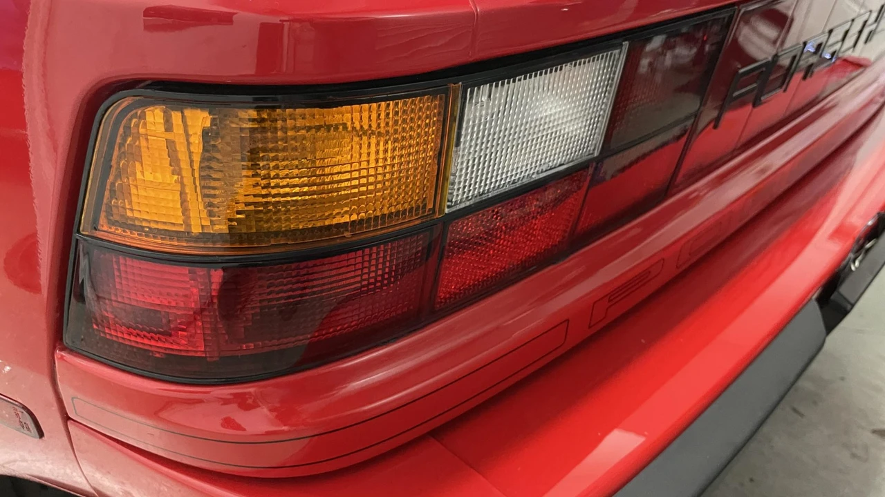 1985 Porsche 944 - Image 25 of 31
