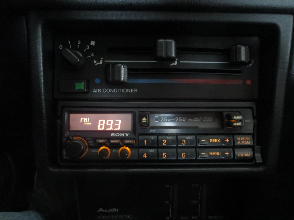 1986 Audi Coupe & Cabriolet - Image 26 of 31