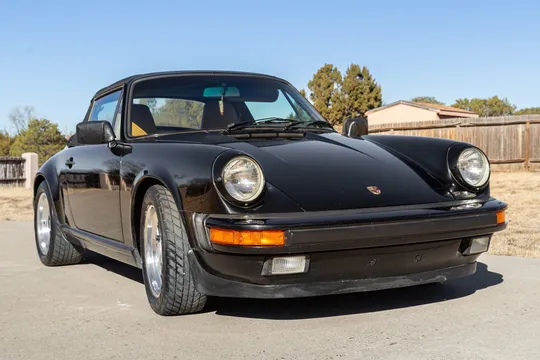 1986 Porsche 911 Carrera Cabriolet