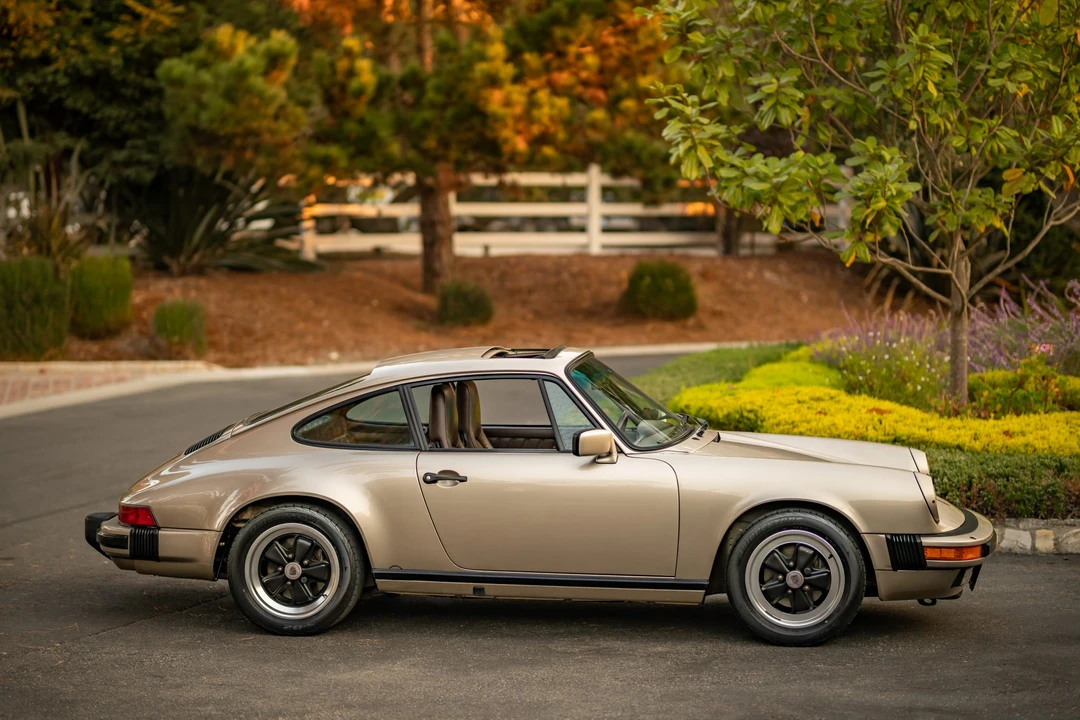 1986 Porsche 911 Carrera 3.2 - Image 24 of 31