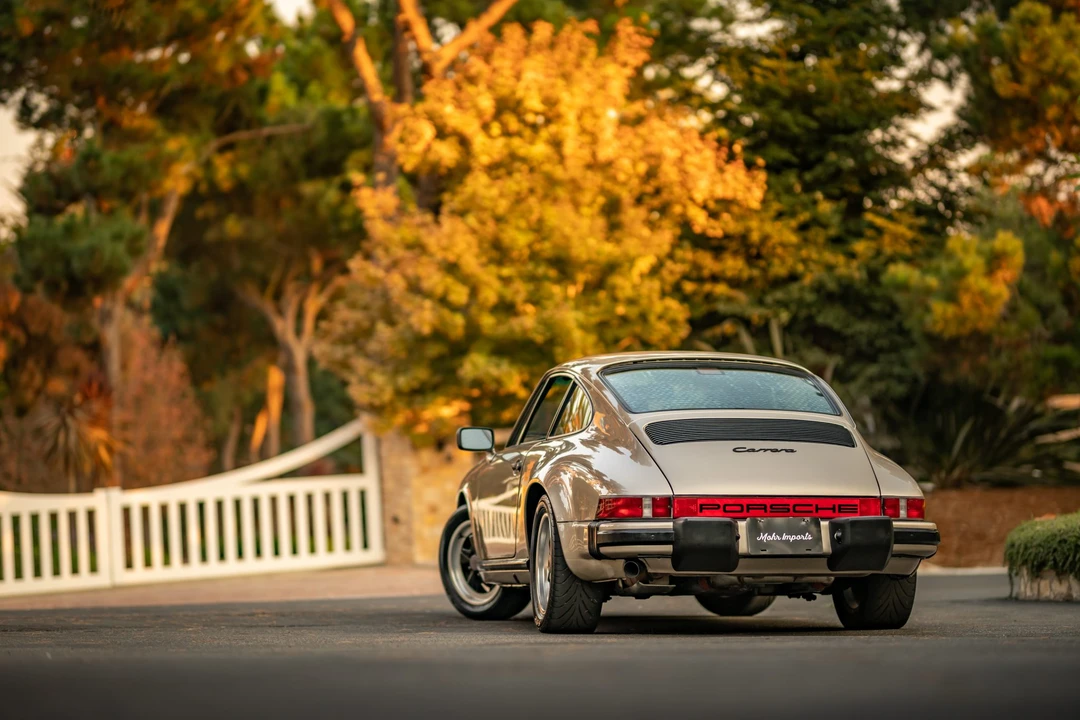 1986 Porsche 911 Carrera 3.2 - Image 12 of 31