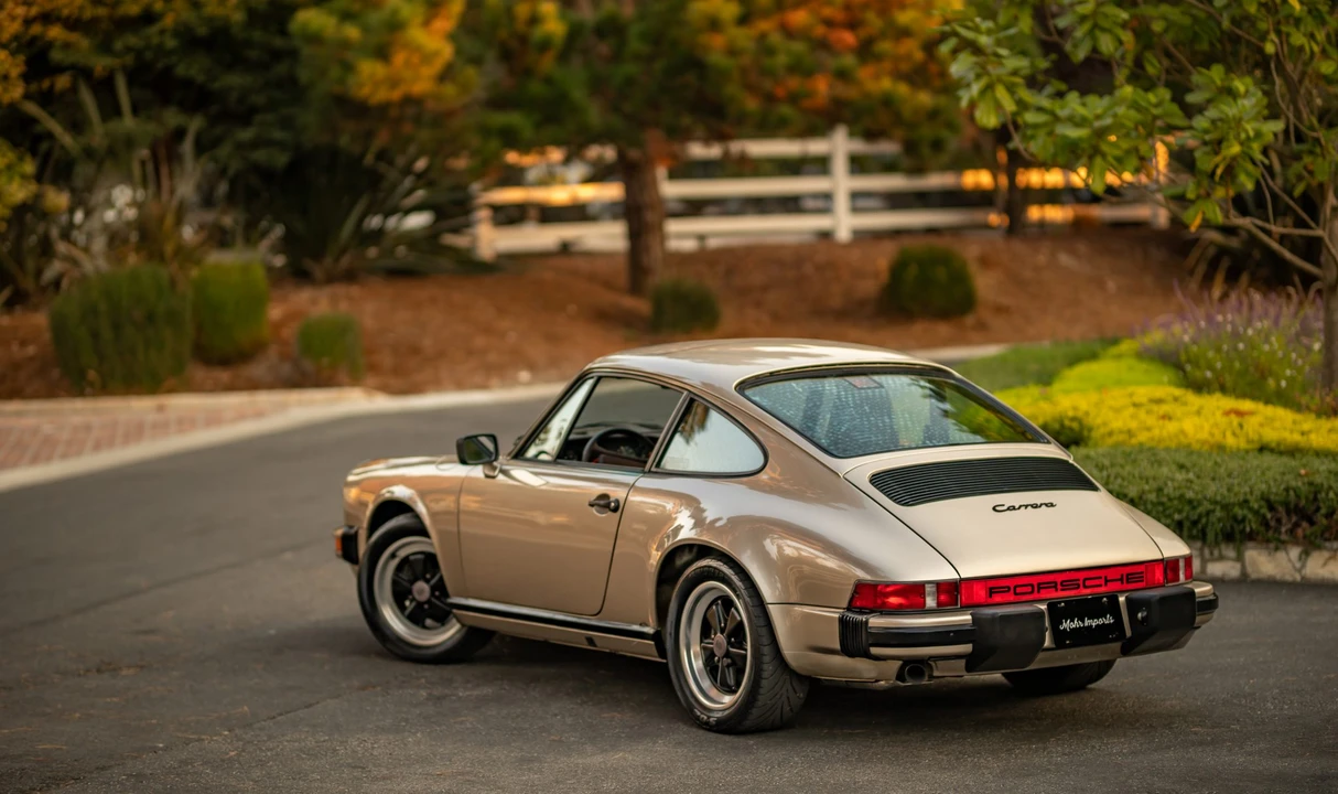 1986 Porsche 911 Carrera 3.2 - Image 8 of 31