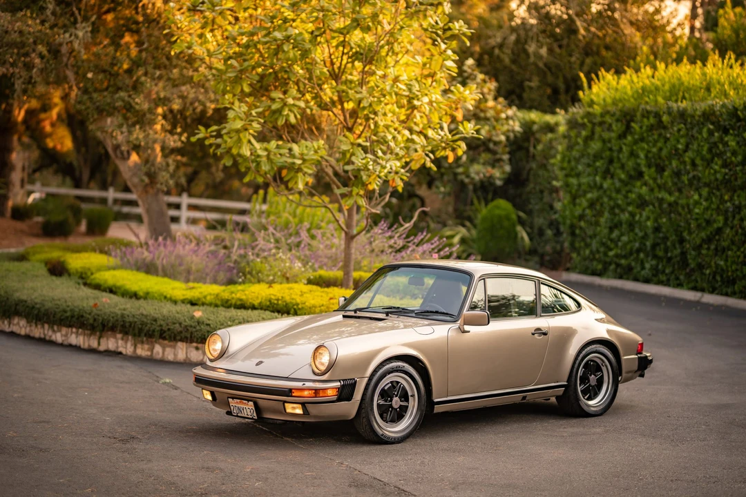 1986 Porsche 911 Carrera 3.2 - Image 2 of 31