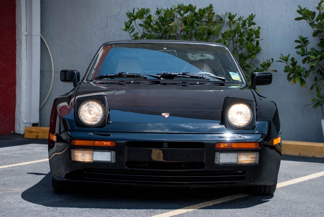 1986 Porsche 944 Turbo - Image 13 of 31