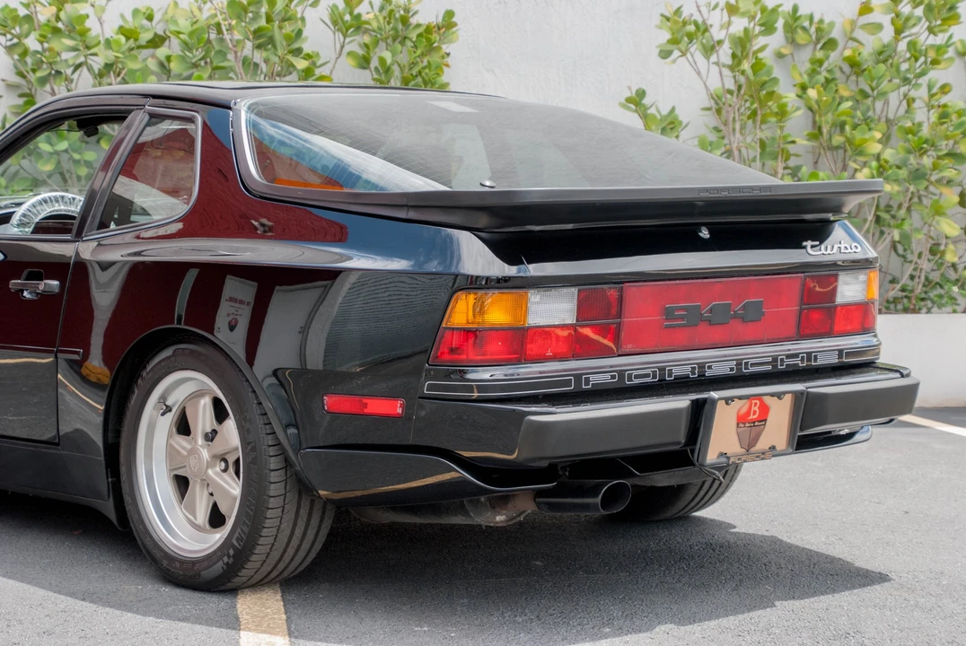 1986 Porsche 944 Turbo - Image 31 of 31