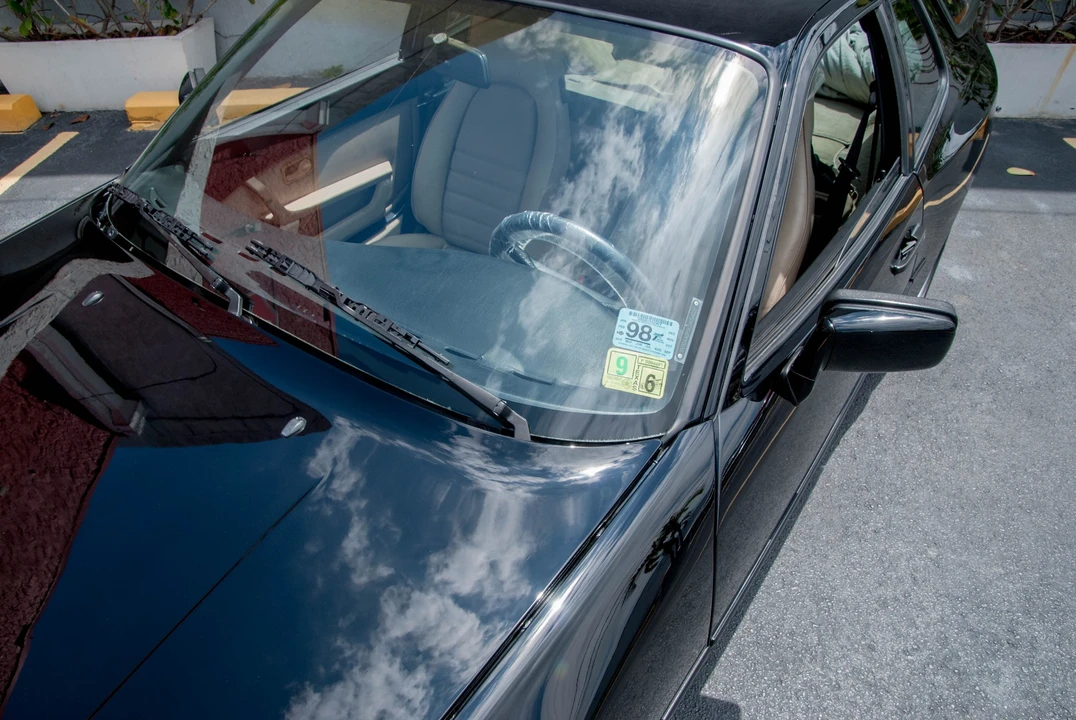 1986 Porsche 944 Turbo - Image 17 of 31