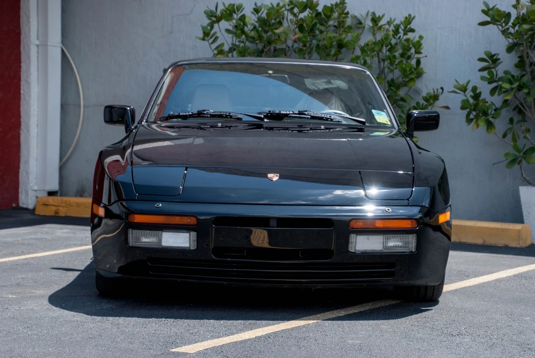 1986 Porsche 944 Turbo - Image 3 of 31