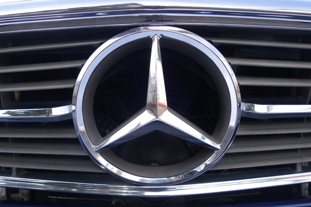 1987 Mercedes-Benz R107 SL-Class - Image 16 of 31