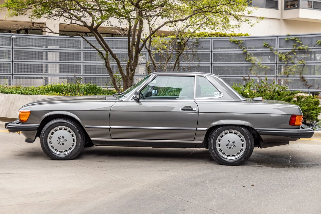 1987 Mercedes-Benz R107 SL-Class - Image 3 of 31
