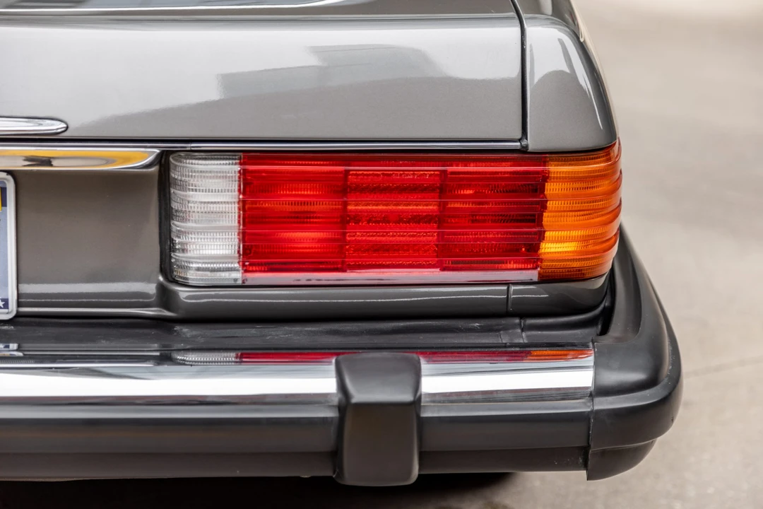 1987 Mercedes-Benz R107 SL-Class - Image 23 of 31